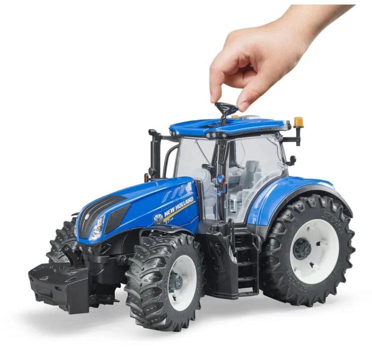 Bruder New Holland T7.315 Tractor 1:16 Scale - Image 3
