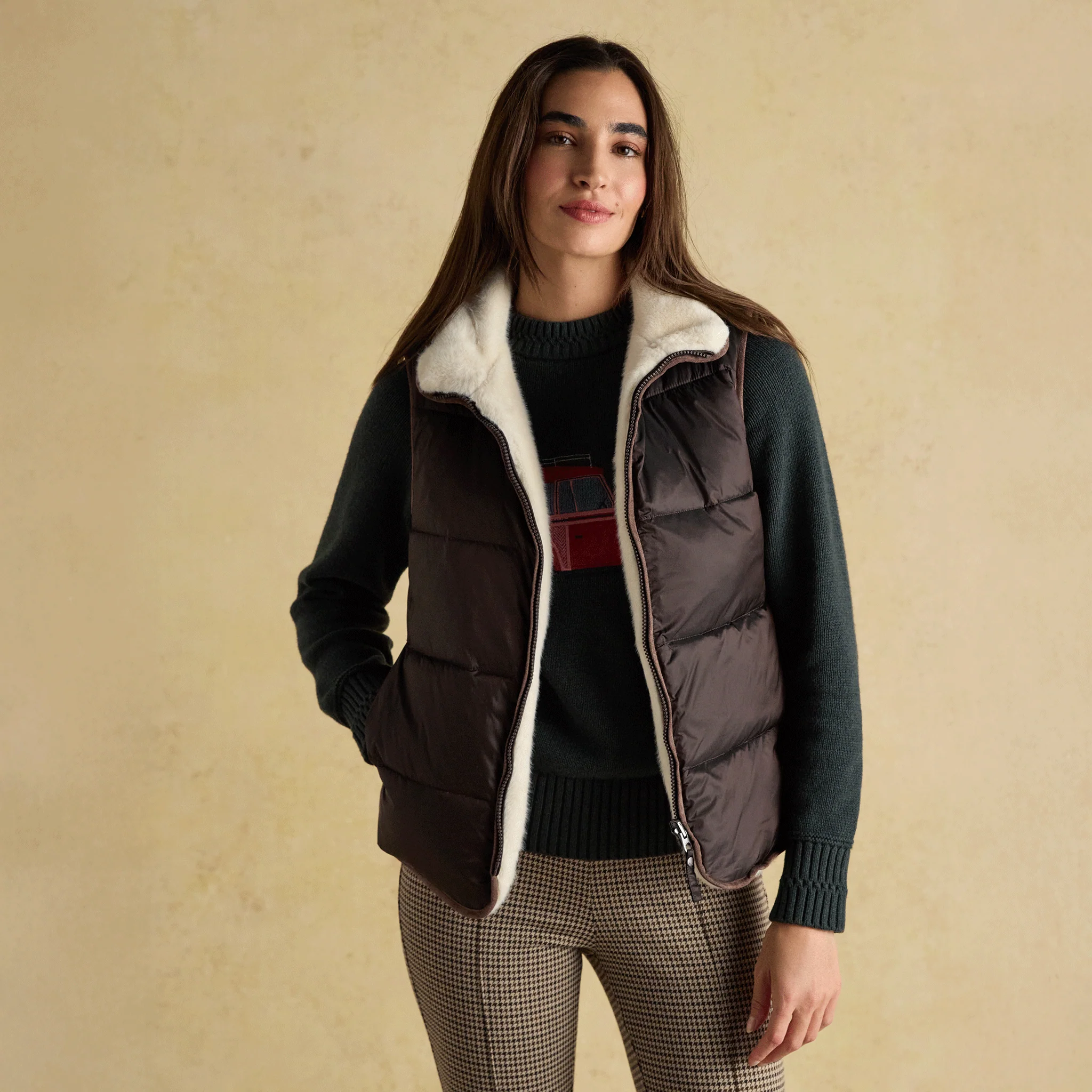 Joules Reversible Padded Gilet Brown-Cream - Image 5