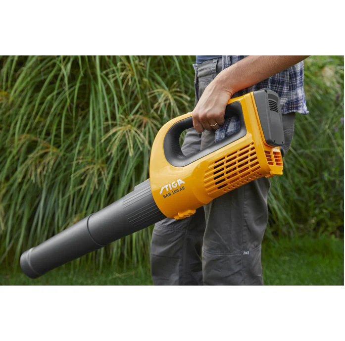 Stiga SAB 100AE Cordless Blower - Image 3