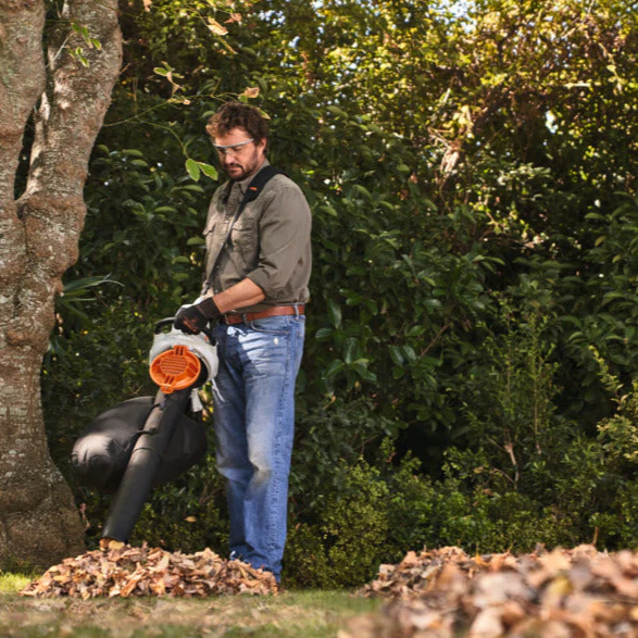 Stihl SHA 56 Cordless Vacuum Shredder - Image 3